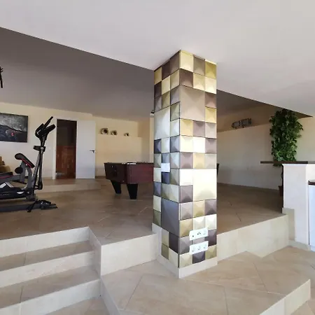 Apartment Alto